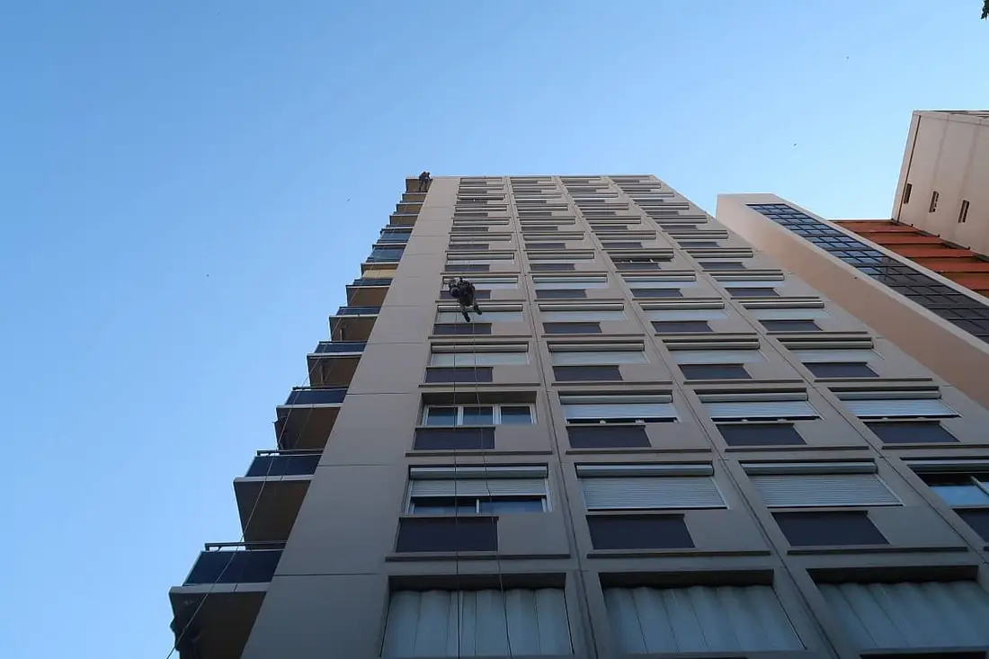Sondage de façades d’immeuble à Marseille