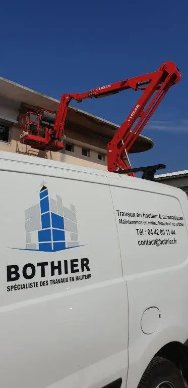 travaux en hauteur sur nacelle près de Marseille