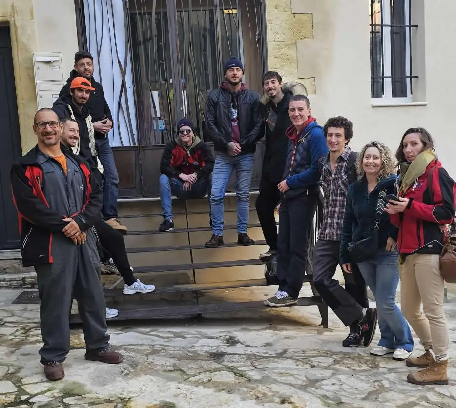 Un moment de convivialité-pour-l-équipe-Bothier-traux-en-hauteur-Bouches-du-Rhône