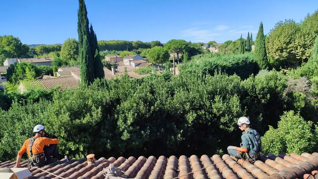Pose de 450 mètres linéaires de gouttières