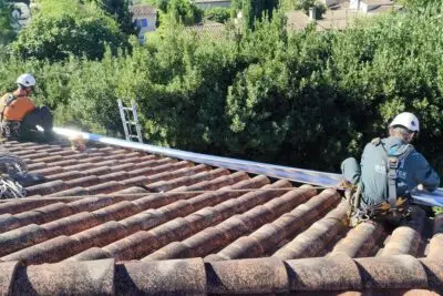 inervention-450-metres-lin-aires-de-gouttieres-en-zinc-dans-les-bouches-du-rhone_orig